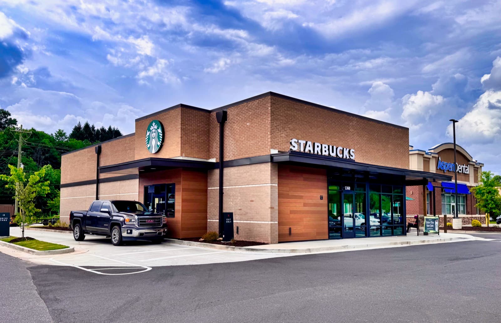 A Starbucks coffeehouse storefront