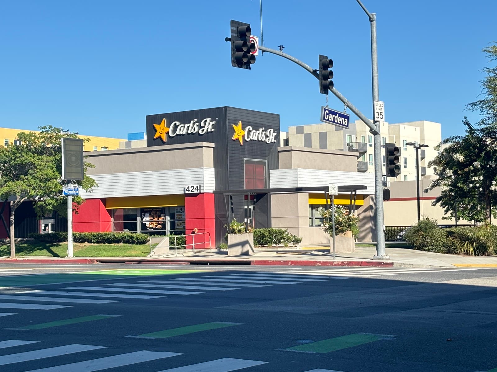 The exterior of a Carl's Jr.