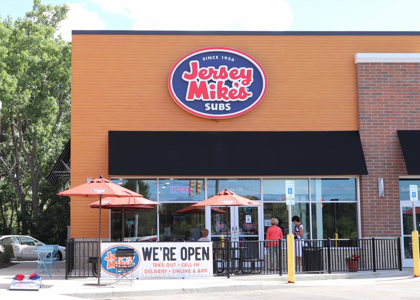 The exterior of Jersey Mike's